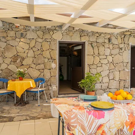 Sicily Stone With Swimming Pool Вилла