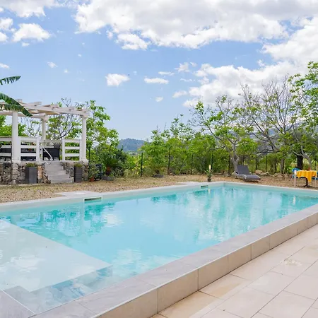 Sicily Stone With Swimming Pool Вилла *