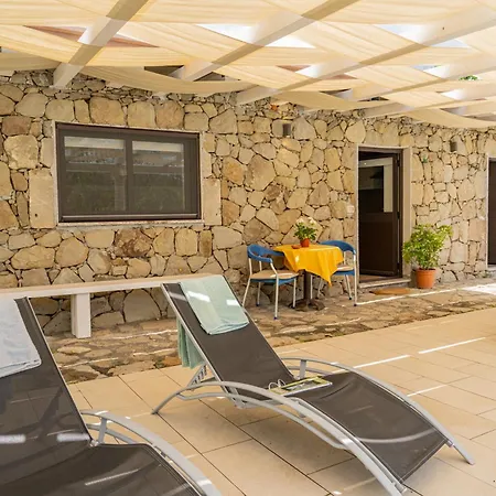 Sicily Stone With Swimming Pool Вилла *