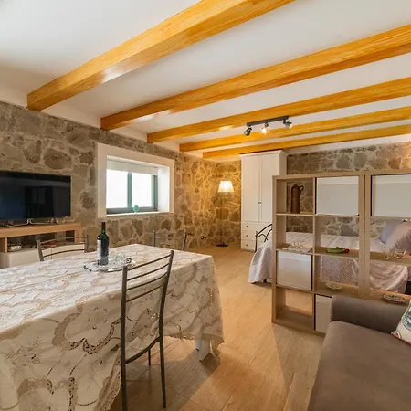 Villa Sicily Stone