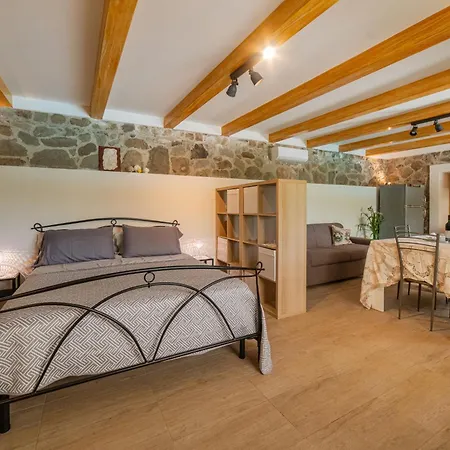 Villa Sicily Stone Graniti