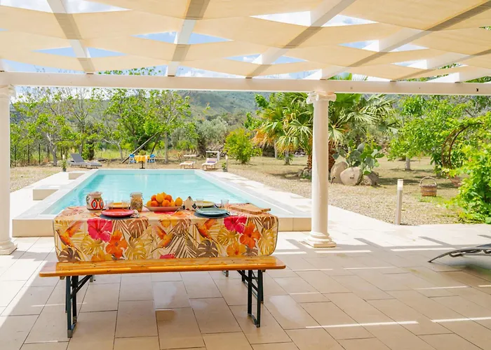 Sicily Stone With Swimming Pool * Graniti